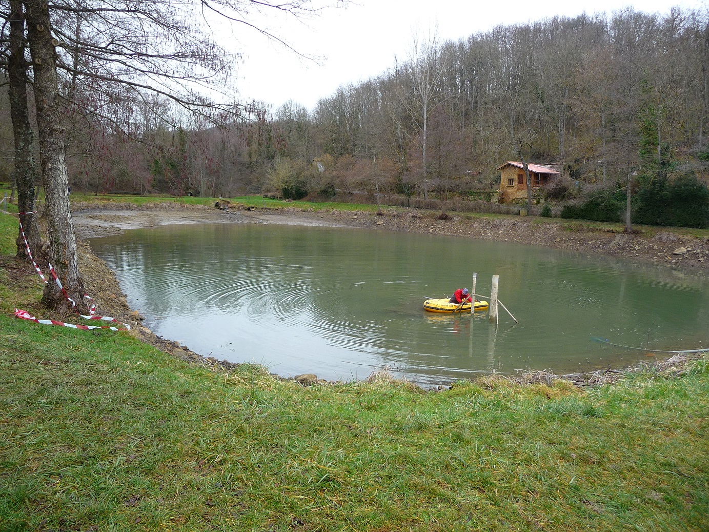 Bois-d'Oingt- Nizy: on vide l'étang-février 2014