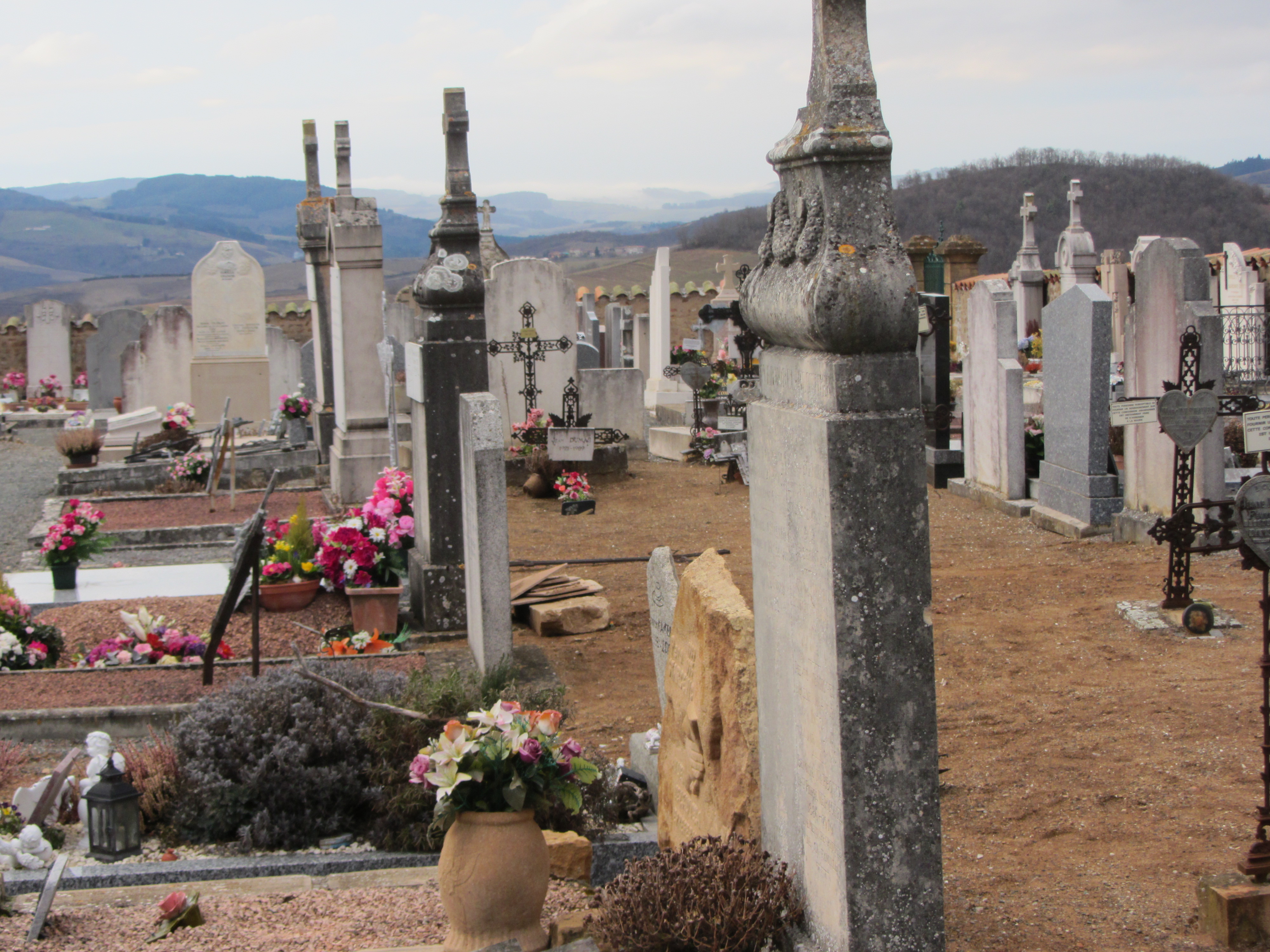 cimetière, Saint-Laurent d'Oingt